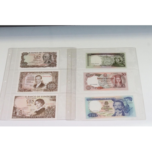 56 - A Collection Of Circulated And Uncirculated World Banknotes To Include Russia, Hong Kong, Malaysia, ... 