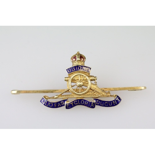 7 - Enamelled 15ct yellow gold Royal Artillery sweetheart brooch, length approx 5cm