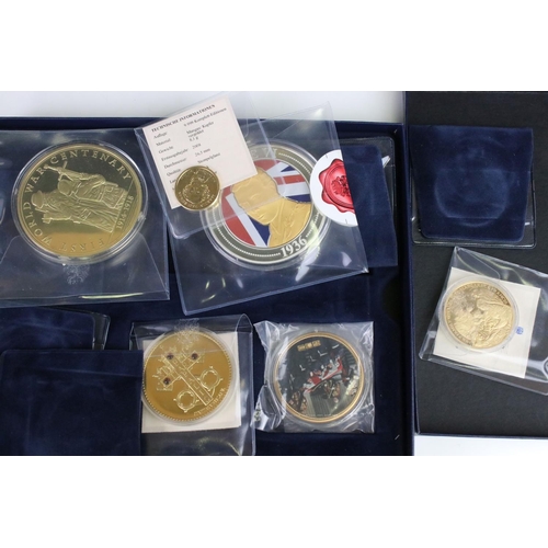 133 - A collection of mixed coins to include British pre decimal and World examples together with a quanti... 