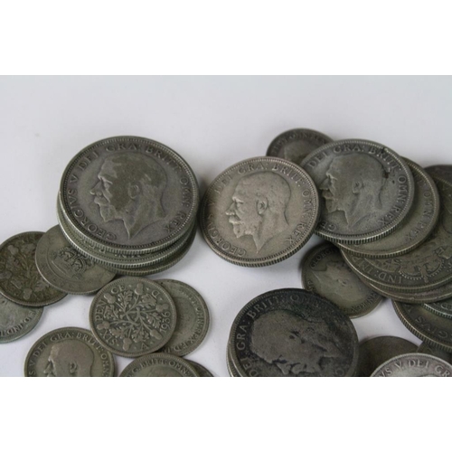 262 - A collection of British pre decimal silver coins to include Half Crowns, Florins, Shillings & Sixpen... 