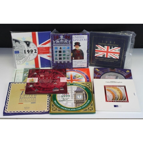 264 - A collection of United Kingdom Royal Mint uncirculated coin year sets to include 1990, 1991, 1992, 1... 