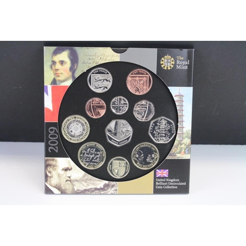 267 - A United Kingdom Royal Mint brilliant uncirculated 2009 coin year set to include the Kew Garden 50p ... 