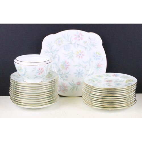 40 - Minton 'Vanessa' tea set for 12, pattern no. S.678, to include 12 teacups & saucers, 12 tea plates, ... 