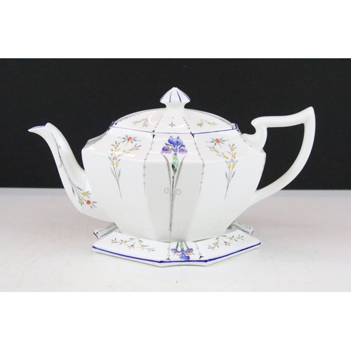 43 - Shelley Queen Anne 'Blue Iris' tea set, pattern no. 11561, to include teapot & cover, teapot stand, ... 