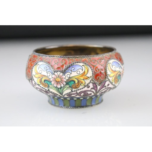 660 - Early 20th Century silver cloisonne enamelled table salt. The table salt having a red ground with pa... 