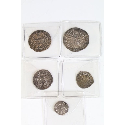 309 - A collection of five British King Edward III hammered silver coins. (c.1327-1377).