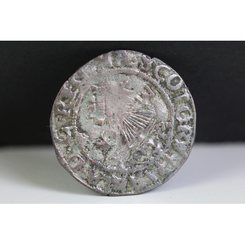 311 - A Scotland Mary Queen of Scots Hammered silver Bawbee sixpence (c.1542-1587).