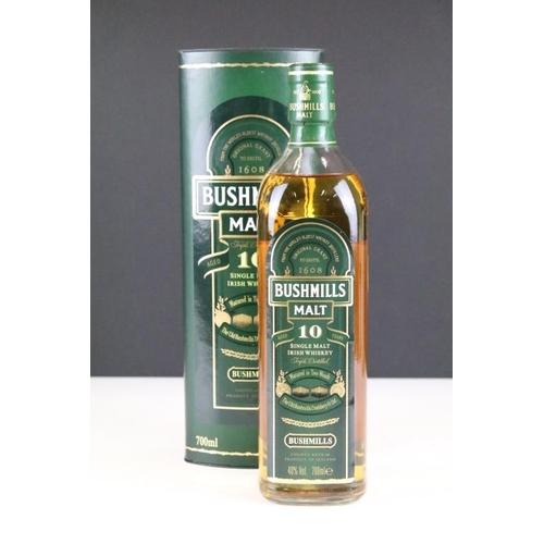 721 - Whisky - Three 70cl bottles to include Dalwhinnie 15 Years Old Highland Single Malt Scotch Whiskey, ... 