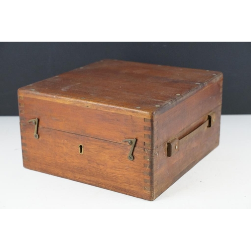 127 - Kelvin & Hughes Ltd sextant, no. 58695, wooden cased, date 1951 to lid interior. (Case measures appr... 