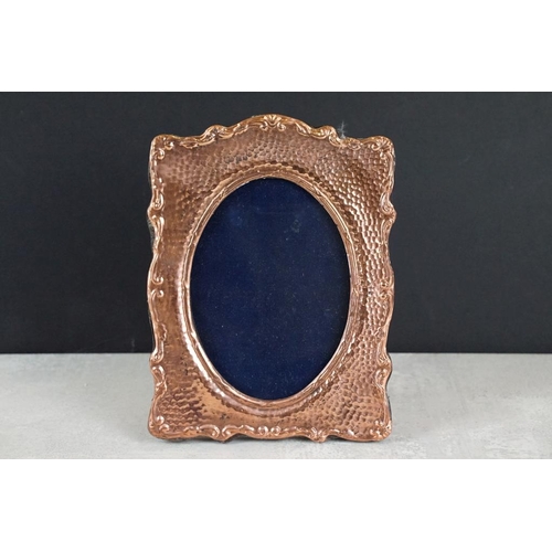 136 - Copper Easel Back Picture Frame, approx 18cm high