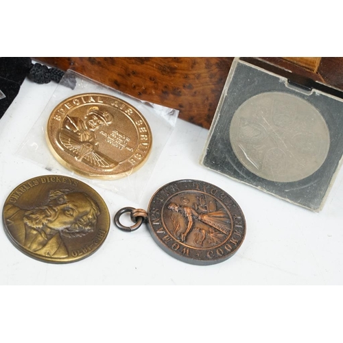 351 - A small group of mixed collectables to include coins, medallions and costume jewellery contained wit... 