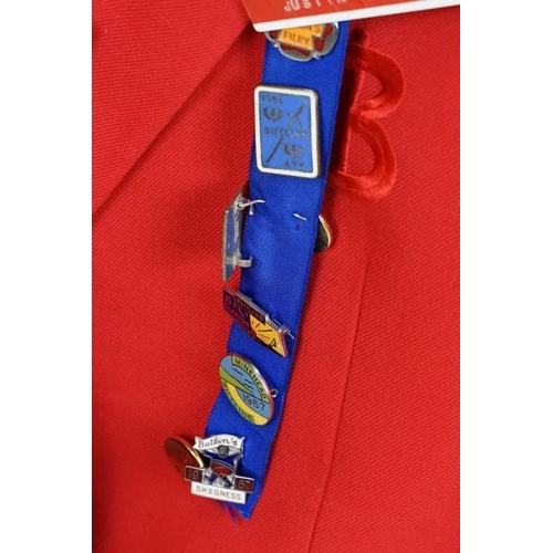 402 - Butlins red blazer jacket, size 36R, with Butlins buttons, name badge and 20 Butlins 1960's pin badg... 