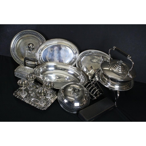 421 - Collection of 20th Century silver plate to include spirit kettle, boiled egg stand, lidded tureen wi... 