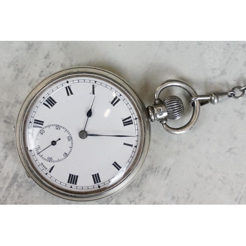 610 - Collection of pocket watches and fob watches to include a silver open face top wind pocket watch; a ... 