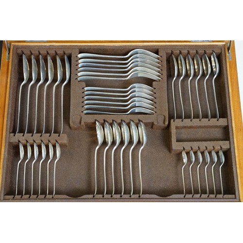 814 - Extensive 108 piece silver hallmarked cutlery canteen by Harrison Brothers & Howson. Hallmarked Shef... 