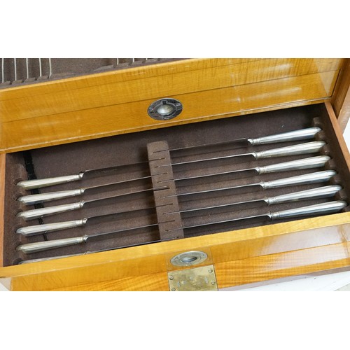 814 - Extensive 108 piece silver hallmarked cutlery canteen by Harrison Brothers & Howson. Hallmarked Shef... 