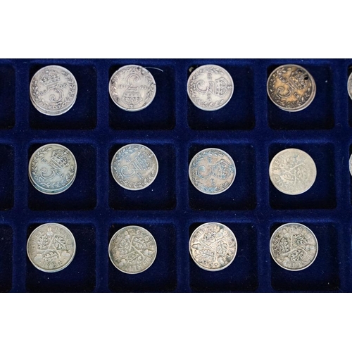 242 - A good collection of British pre decimal coins to include shillings, sixpence and threepence example... 