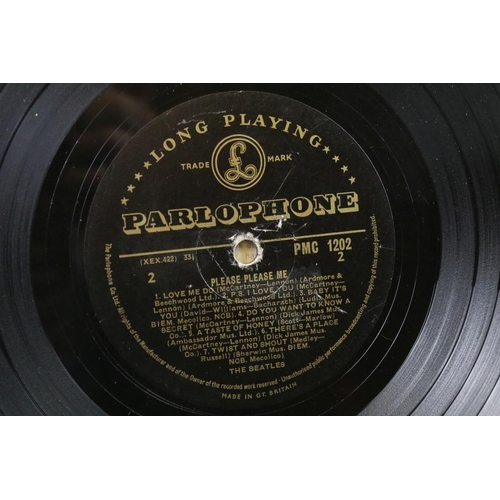 1 - Vinyl - The Beatles Please Please Me. Original UK 1st pressing LP on Parlophone Records PMC 1202, wi... 