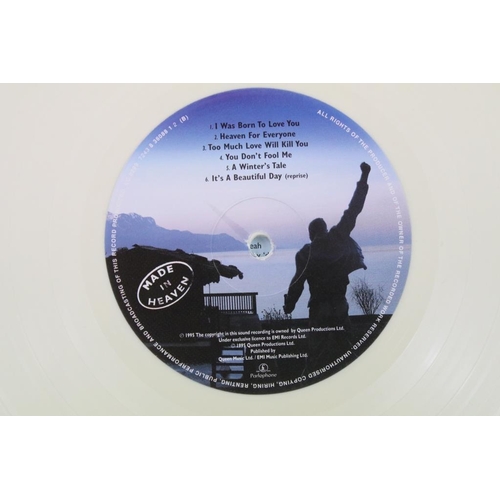 19 - Vinyl - Queen Made In Heaven Ltd Edn coloured vinyl LP on Parlophone 7243 8 36088 1 2. Sleeve, poste... 