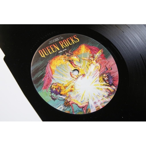 20 - Vinyl - 4 Queen LPs to include Queen Rocks (724382309116), At The Beeb (BOJLP001), Greatest Hits II ... 