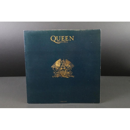 20 - Vinyl - 4 Queen LPs to include Queen Rocks (724382309116), At The Beeb (BOJLP001), Greatest Hits II ... 