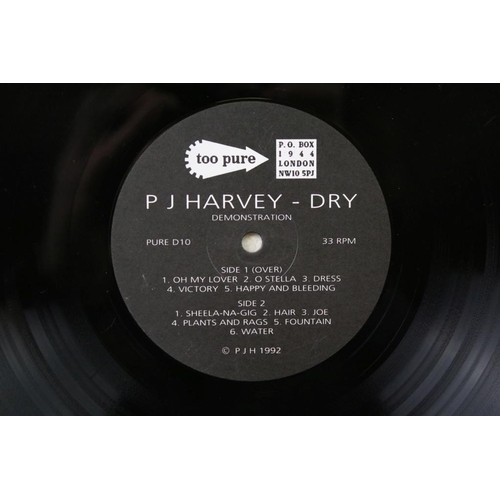 38 - Vinyl - P J Harvey Dry limited edition numbered LP on Too Pure Records PURE D10.  Sleeve Vg, inner s... 