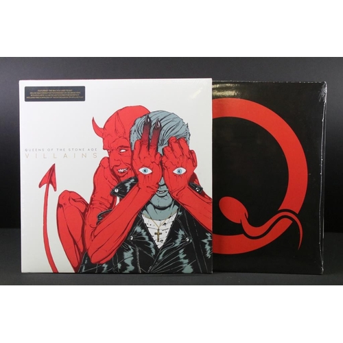 45 - Vinyl - 2 Queens Of The Stone Age LPs to include Songs For The Deaf (Ipecac Recordings IPC-41) origi... 