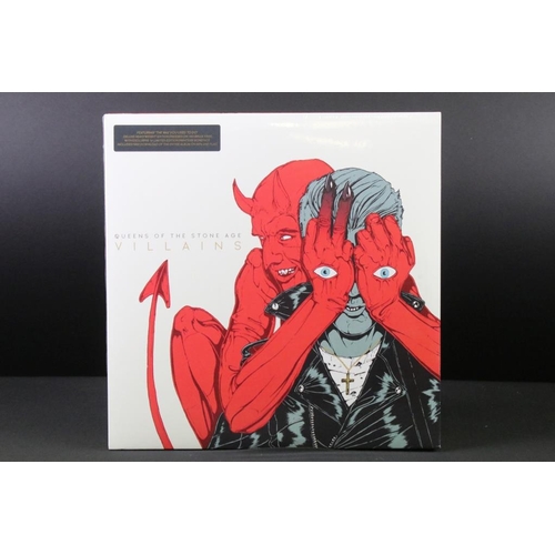 45 - Vinyl - 2 Queens Of The Stone Age LPs to include Songs For The Deaf (Ipecac Recordings IPC-41) origi... 