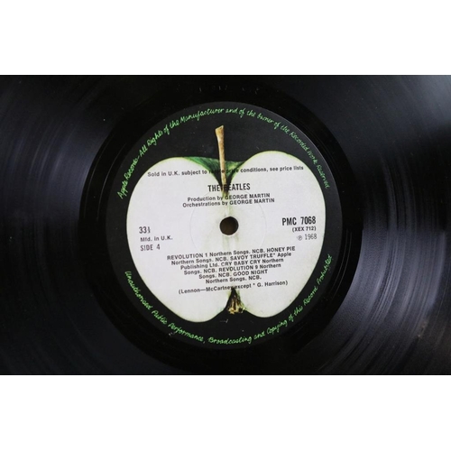 71 - Vinyl - The Beatles White Album PMC 7067 No. 0022046, top loader, mono, mfd. in UK label text, no in... 