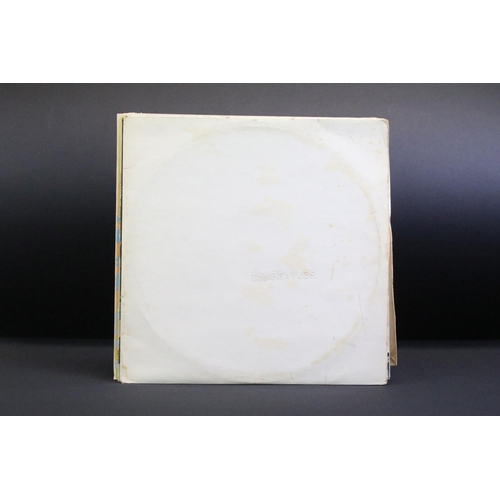 143 - Vinyl - 10 The Beatles & 1 John Lennon LP to include The White Album (numbered side opener 169469 st... 