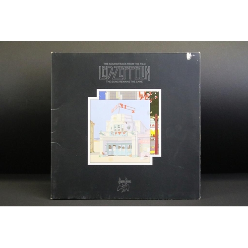 156 - Vinyl - 3 Led Zeppelin LPs to include II (original Spanish pressing on Hispa Vox HAT 421/43) fully l... 