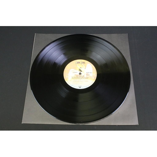 156 - Vinyl - 3 Led Zeppelin LPs to include II (original Spanish pressing on Hispa Vox HAT 421/43) fully l... 