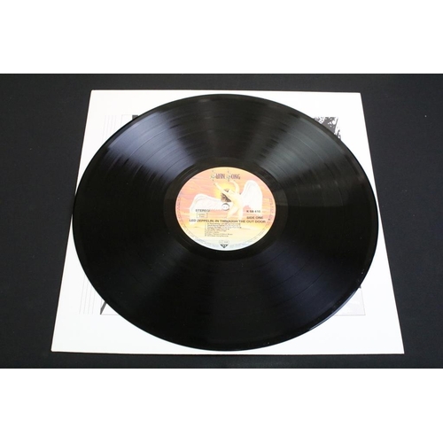 156 - Vinyl - 3 Led Zeppelin LPs to include II (original Spanish pressing on Hispa Vox HAT 421/43) fully l... 