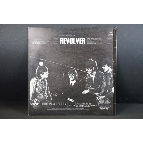 226 - Vinyl - 3 The Beatles LPs to include Revolver (PCS 7009), Please Please Me x 2 (PCS 3042).  All 2 bo... 