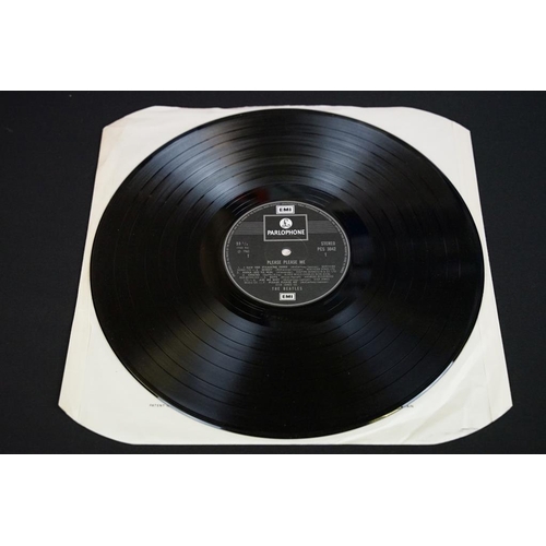 226 - Vinyl - 3 The Beatles LPs to include Revolver (PCS 7009), Please Please Me x 2 (PCS 3042).  All 2 bo... 