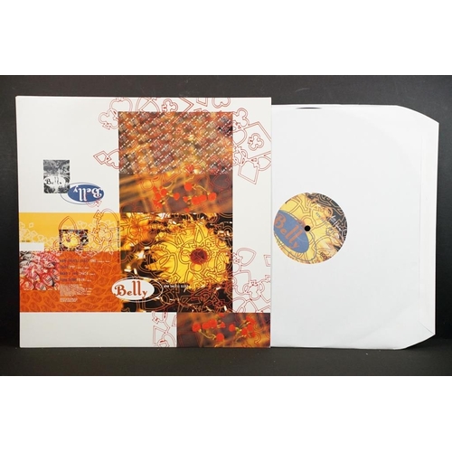 410 - Vinyl - 3 original pressing albums and 2 12” singles on 4AD Records to include: Throwing Muses – Uni... 