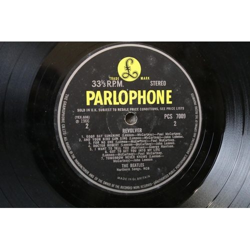 298 - Vinyl - The Beatles Revolver LP on Parlophone PCS 7009.  Yellow & Black labels, Sold In UK and The G... 