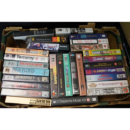 314 - VHS / Cassettes - Around 70 mainly Rock related VHS Cassette tapes to include Motorhead, Def Leopard... 