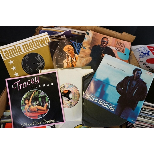 326 - Vinyl - Collection of over 400 7