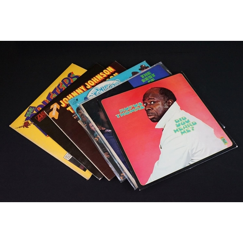 388 - Vinyl - Over 80 Soul / RnB LPs to include Rhythm Makers, Patti LaBelle & Her Belles, The Originals, ... 