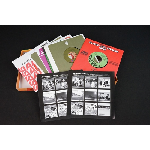 528 - Vinyl - 3 Limited Edition 7” singles Box Sets to include: Funk 45’s (10 singles Box Set, Warner Stra... 