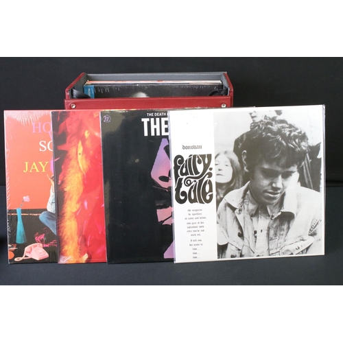 605 - Vinyl - 18 Recent issue / reissue LPs to include The Clash, Joni Mitchell, Lou Reed, Marianne Faithf... 