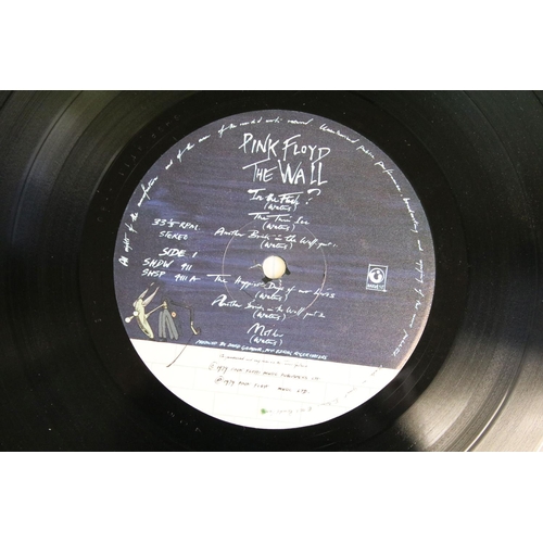 626 - Vinyl - 2 Pink Floyd LPs to include Wish You Were Here (SHVL 814) and The Wall (SHDW 411) thumb notc... 