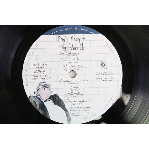 626 - Vinyl - 2 Pink Floyd LPs to include Wish You Were Here (SHVL 814) and The Wall (SHDW 411) thumb notc... 