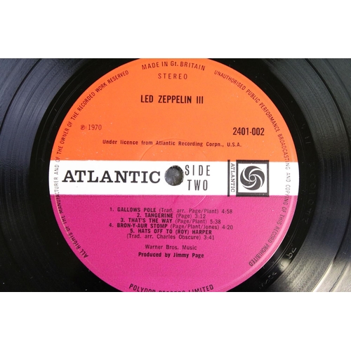 627 - Vinyl - Led Zeppelin 3 LP on Atlantic 2401002 red and purple Atlantic label, no Peter Grant credit, ... 