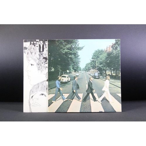 635 - Vinyl - 2 The Beatles LPs to include Revolver (PMC 7009) The Gramophone Co Ltd and Sold In UK to lab... 