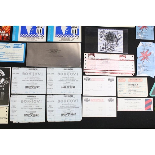 729 - Memorabilia - Collection of gig tickets and tour passes to include The Cure, Bon Jovi, Muse, Simple ... 