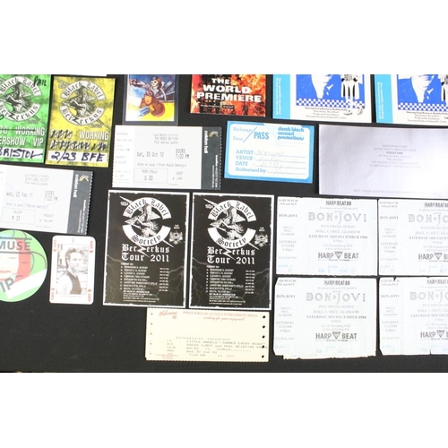 729 - Memorabilia - Collection of gig tickets and tour passes to include The Cure, Bon Jovi, Muse, Simple ... 