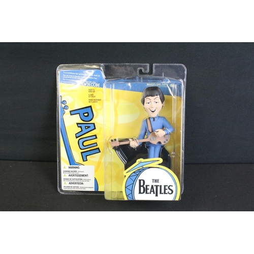 733 - Memorabilia - The Beatles, 2004 deluxe set of all 4 figures with instruments and stage, unopened in ... 