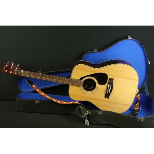 780 - Guitar - Yamaha FG-335 acoustic guitar in hard case